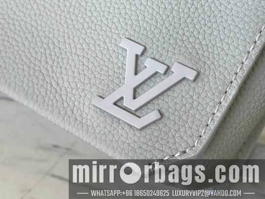 LV Replica Bags Fastline M82281 17.3x12x7cm gf