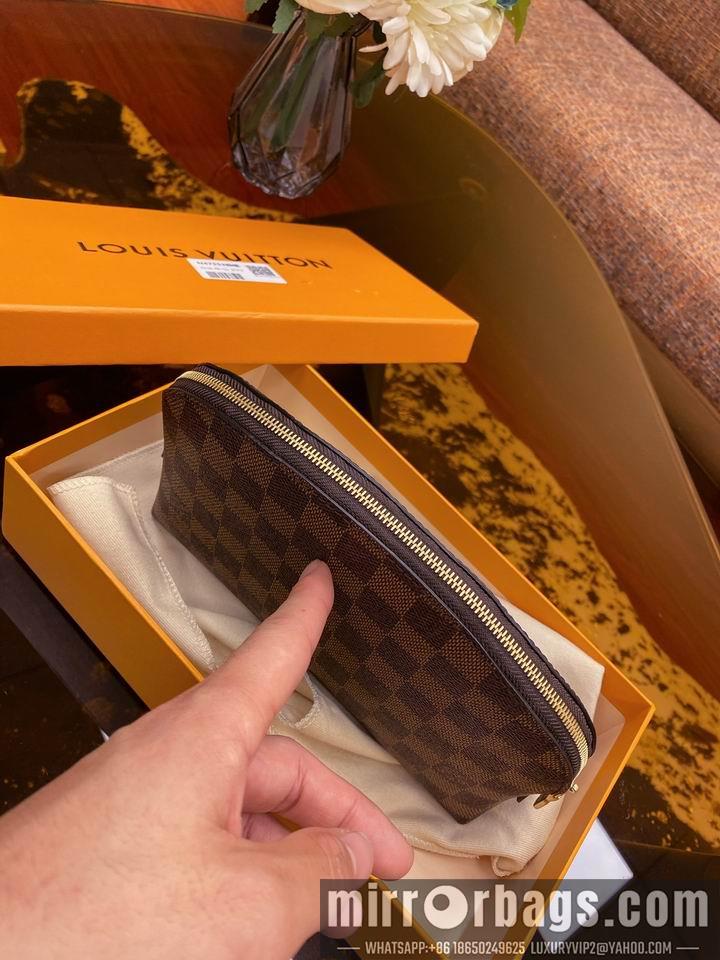 LV Replica Bags M47353 22.5x5.5x15.5cm gf