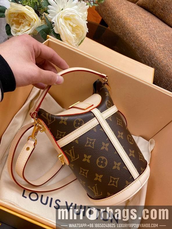 LV Replica Bags Duffle M43587 22x23x14 cm gf