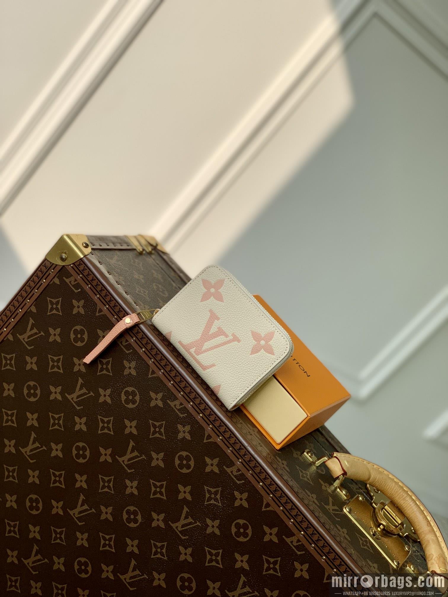 LV Replica Bags M60574 11x8x1cm gf