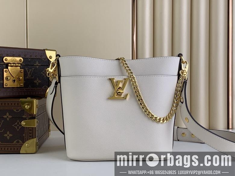 LV Replica Bags Walk M24006 20x20.5x12cm gf2