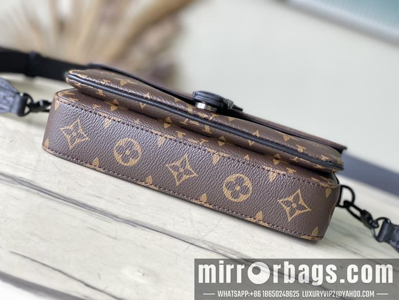 LV Replica Bags Montsouris M83567 22x12x6cm gf1