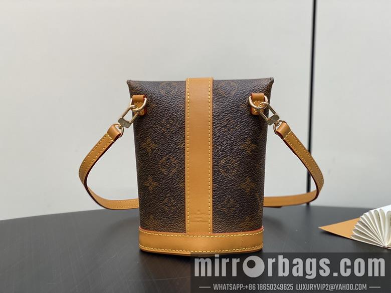 LV Replica Bags Envelope Pouch M11629 12.5x18x8.5cm gf