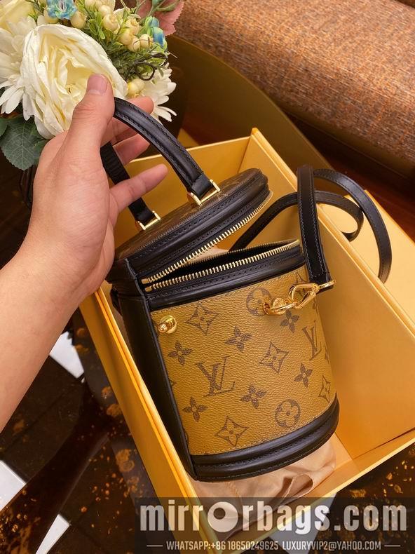 LV Replica Bags M43986 15x17x15 cm gf