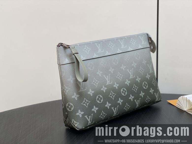 LV Replica Bags Voyage M11545 21x32x8cm gf