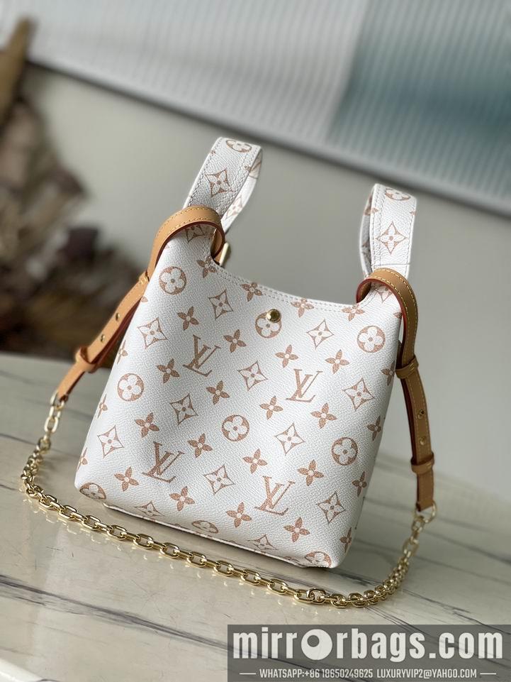 LV Replica Bags Atlantis M24408 17x17x17cm gf