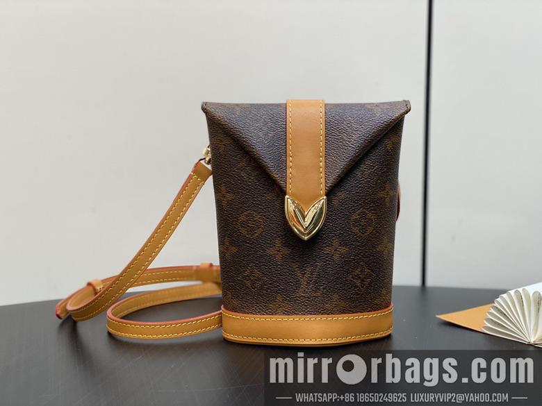 LV Replica Bags Envelope Pouch M11629 12.5x18x8.5cm gf