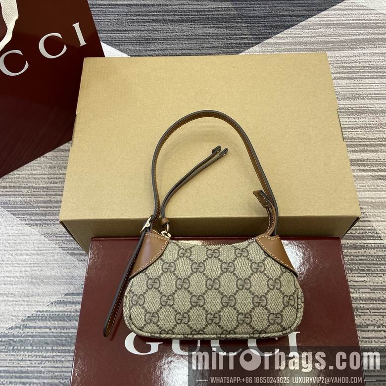 Gucci Replica Bags Emblem 820696 23X13X2cm MP