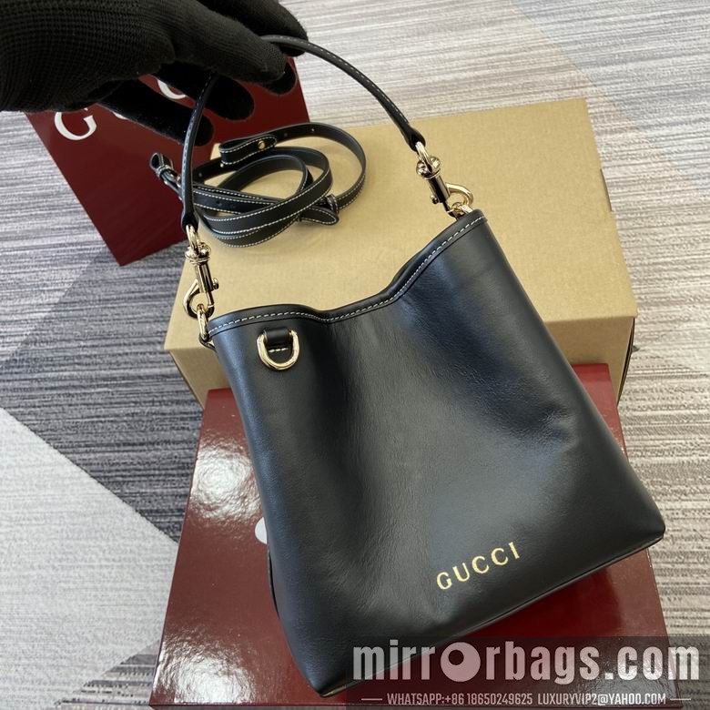 Gucci Replica Bags 815118 19X18X11cm MP