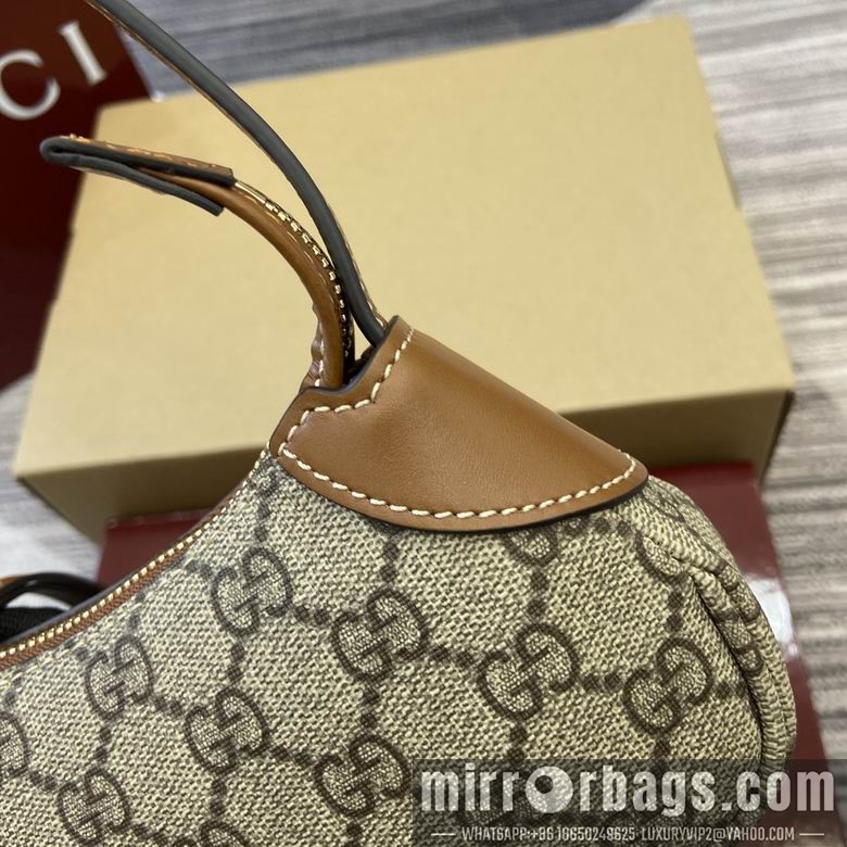 Gucci Replica Bags Emblem 820696 23X13X2cm MP