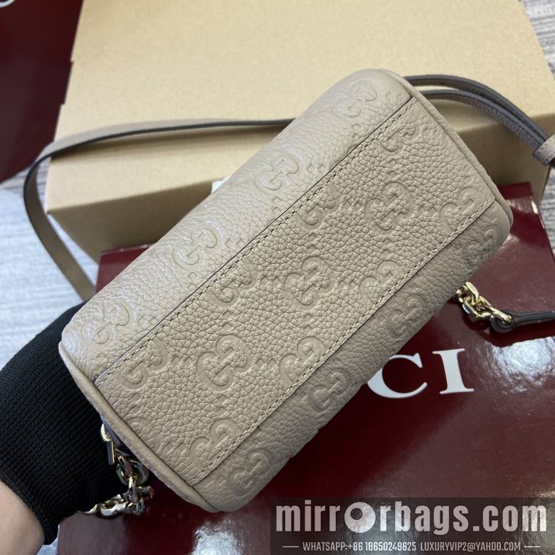 Gucci Replica Bags Emblem 815256 16.5X10X8cm MP