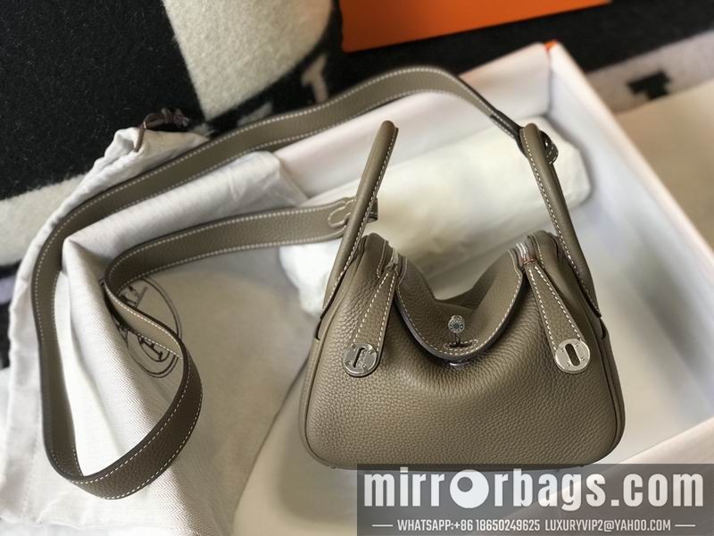 Hermes Replica Bags Mini Lindy 19cm am 01