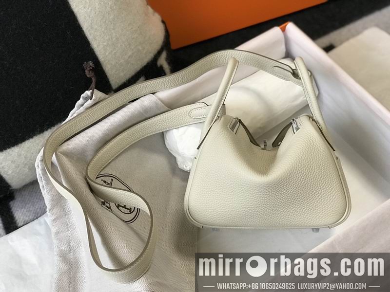 Hermes Replica Bags Mini Lindy 19cm am 01