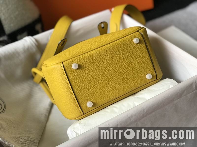 Hermes Replica Bags Mini Lindy 19cm am 01