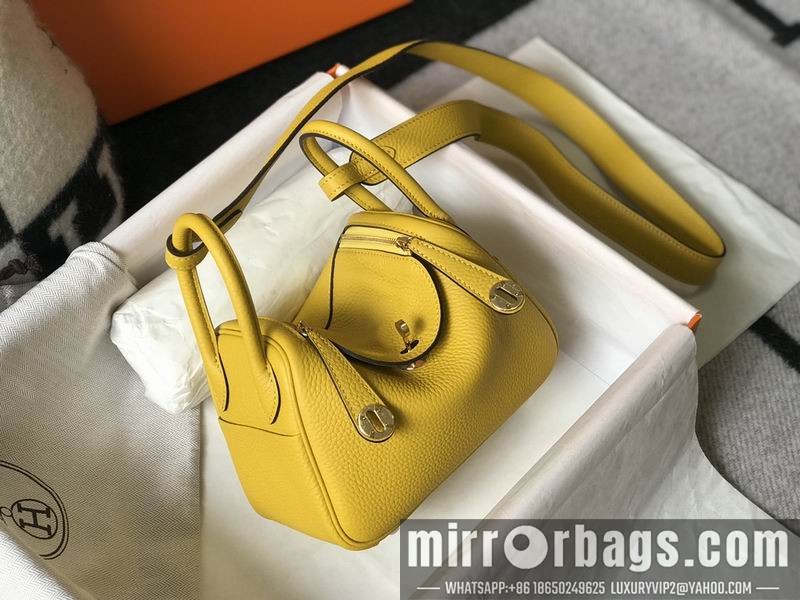 Hermes Replica Bags Mini Lindy 19cm am 01