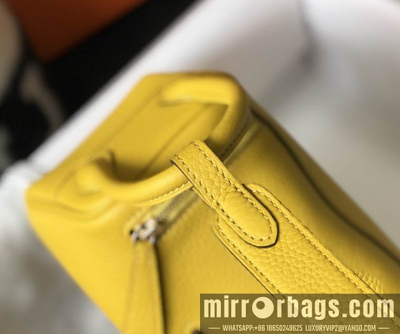 Hermes Replica Bags Mini Lindy 19cm am 01