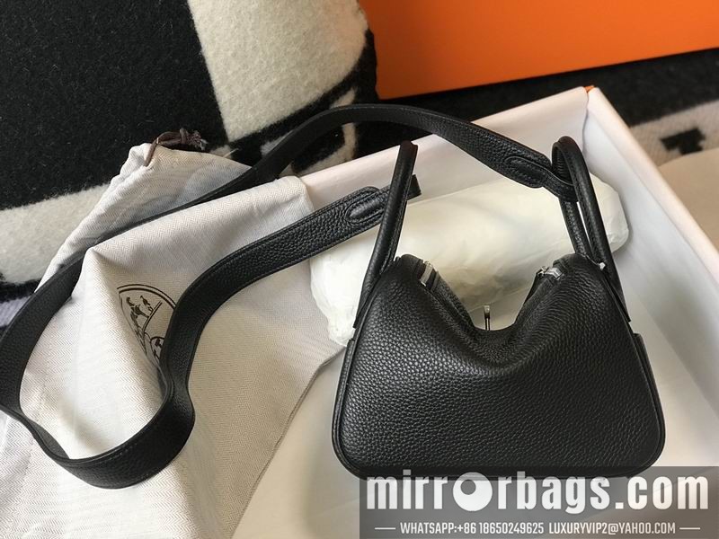 Hermes Replica Bags Mini Lindy 19cm am 01