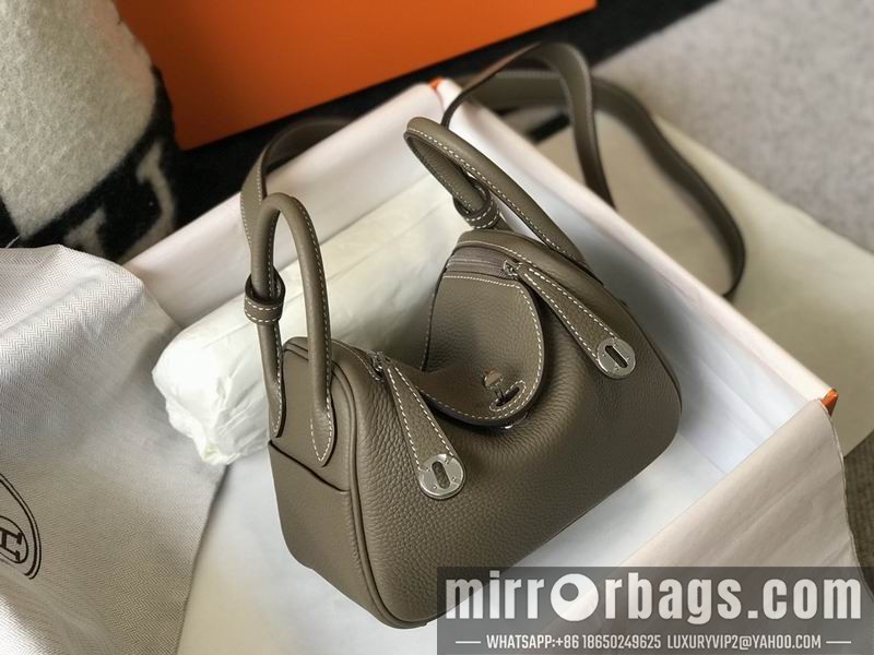 Hermes Replica Bags Mini Lindy 19cm am 01