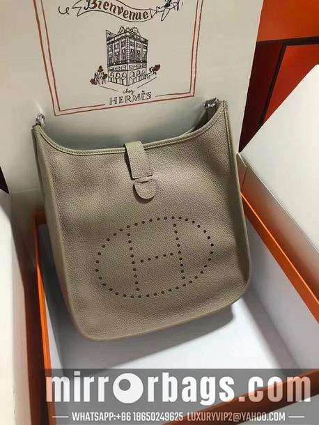 Hermes Replica Bags Evelyne 28x30x9cm am 02