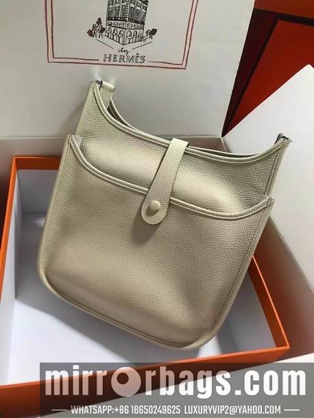 Hermes Replica Bags Evelyne 28x30x9cm am 02