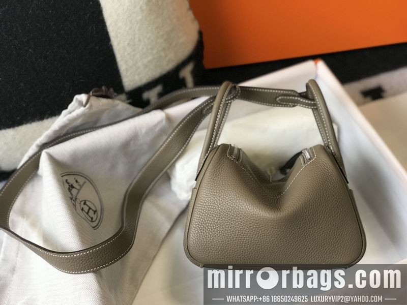 Hermes Replica Bags Mini Lindy 19cm am 01