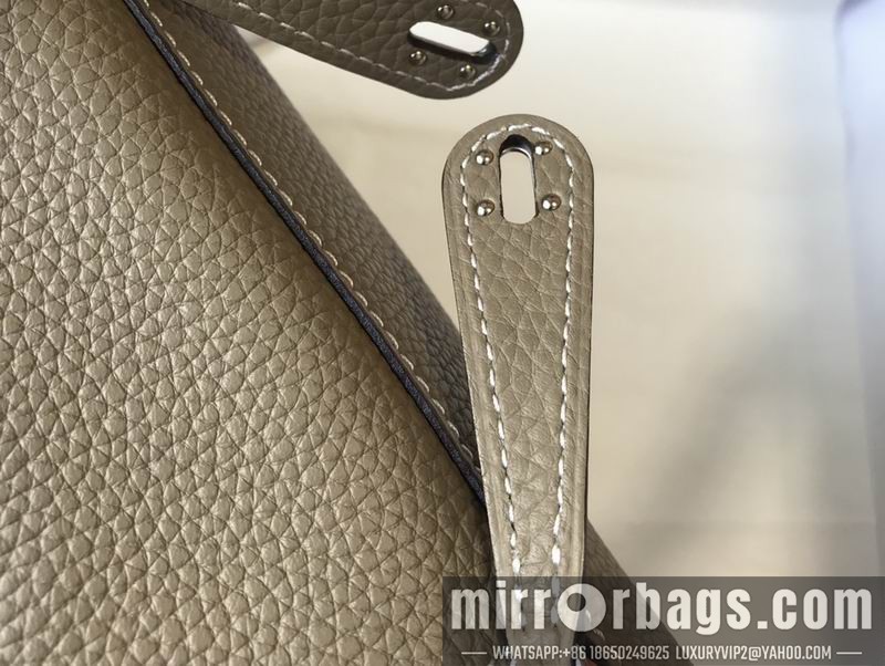 Hermes Replica Bags Mini Lindy 19cm am 01