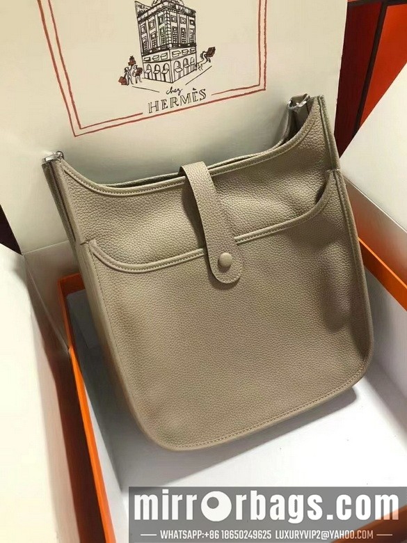 Hermes Replica Bags Herme Evelyne 28x30x9cm 080505 AM-4