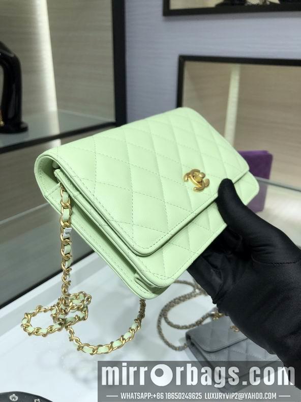 Chanel Replica Bags AP1450 Y8680 19CM al02