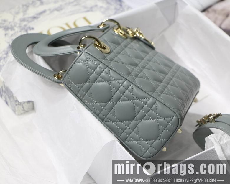 Dior Replica Bags AXM8013 20X16.5X8