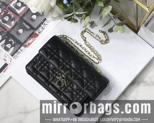 Dior Replica Bags Dior Lady链条手袋M7001 19.5x12.5x5cm wz