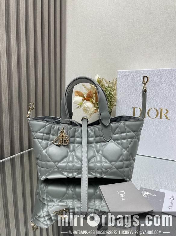 Dior Replica Bags 2822 23X15X15cm