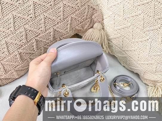 Dior Replica Bags Dior Lady M673 mini17x15x7cm wo