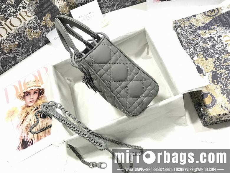 Dior Replica Bags AXM0564 17 x 15 x 7