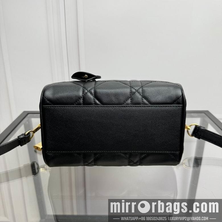 Dior Replica Bags Groove 1364 20.5X13.5X12cm