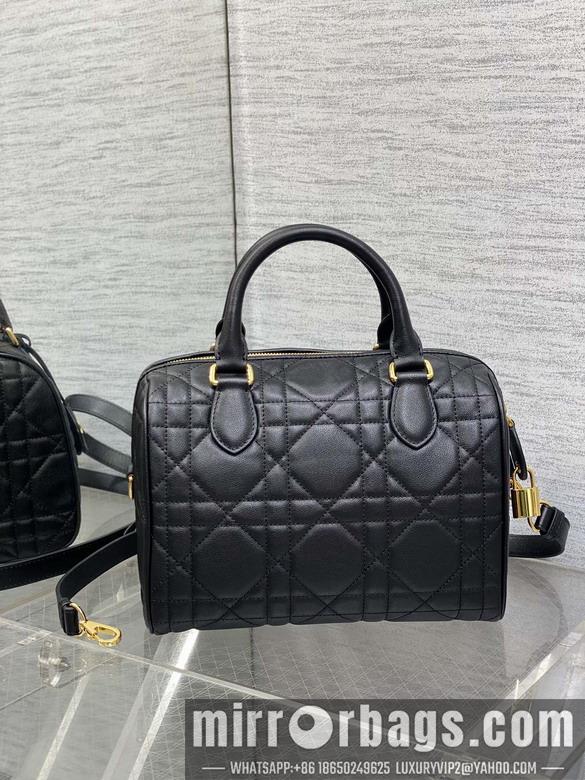 Dior Replica Bags Dior Groove 25x19x16cm wo1