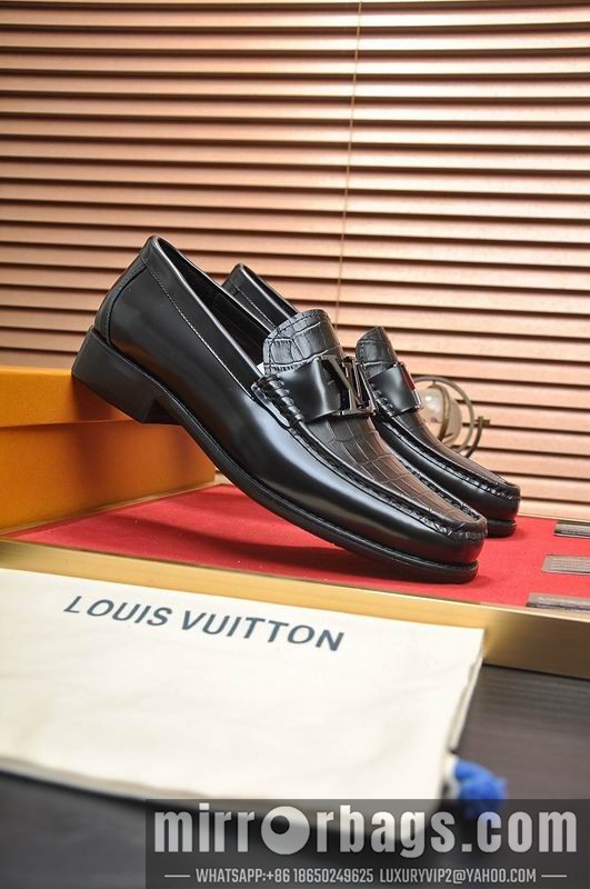 LV Replica Shoes LV sz38-45 hnh0308