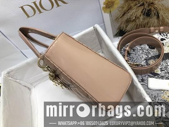 Dior Replica Bags Dior Lady M0538 漆皮字母20x16.5x8cm wz