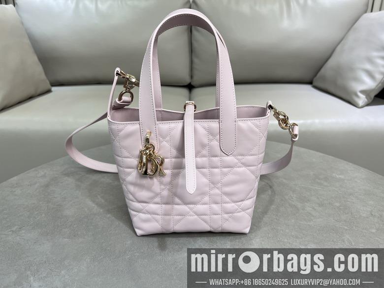 Dior Replica Bags Dior 2835 16x18x12cm yz2