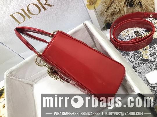 Dior Replica Bags Dior Lady M0538 漆皮字母20x16.5x8cm wz