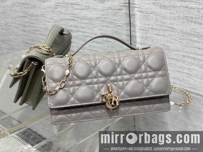 Dior Replica Bags Dior 0604 21x11x5cm wo