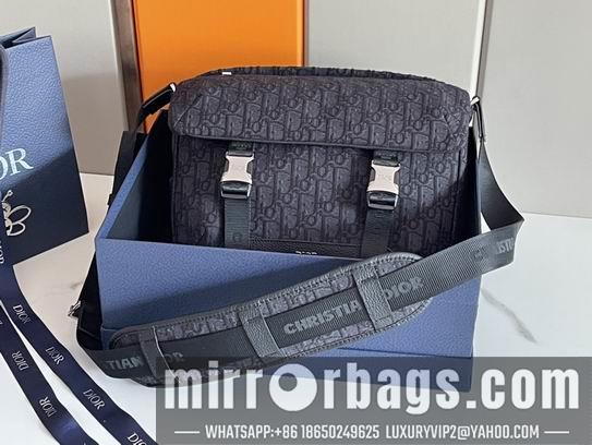 Dior Replica Bags Dior Explorer 93353 31x21x8cm wz