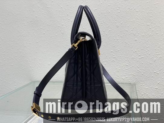 Dior Replica Bags Dior Montaigne 30cm wz