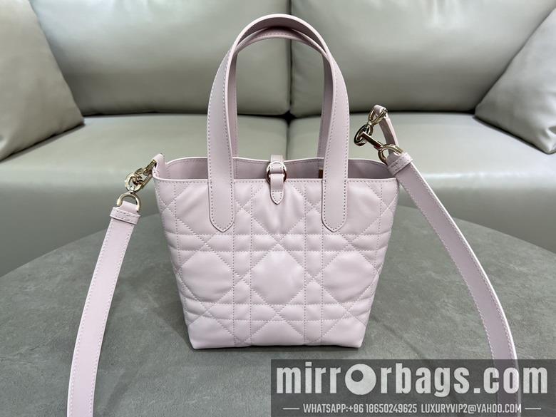 Dior Replica Bags Dior 2835 16x18x12cm yz2