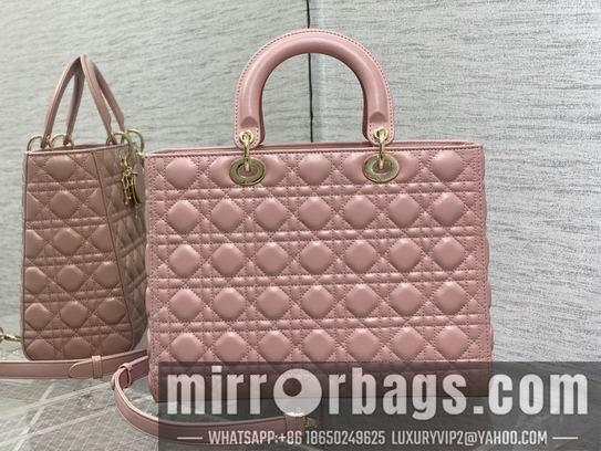 Dior Replica Bags Dior Lady M0567复古粉羊金32cm wz