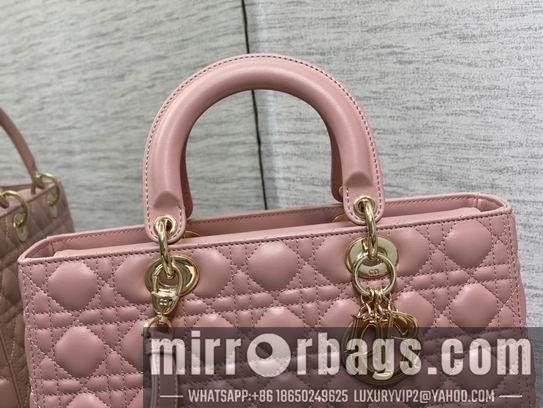 Dior Replica Bags Dior Lady M0567复古粉羊金32cm wz