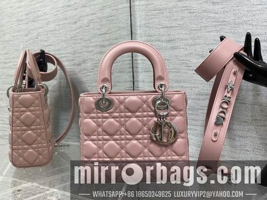 Dior Replica Bags Dior Lady M0538复古粉羊金 20cm wz2色