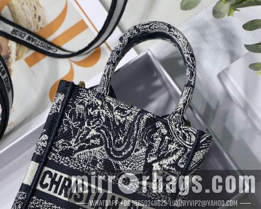 Dior Replica Bags Dior Mini tote M1286 13.5x5x18cm yz