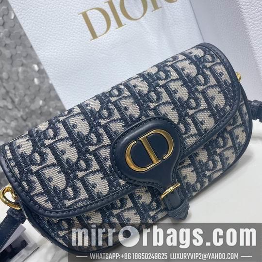 Dior Replica Bags Dior Bobby M9327 22x13x5cm wo