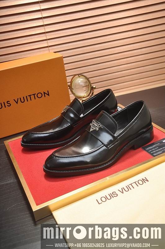 LV Replica Shoes LV sz38-45 hnh0311