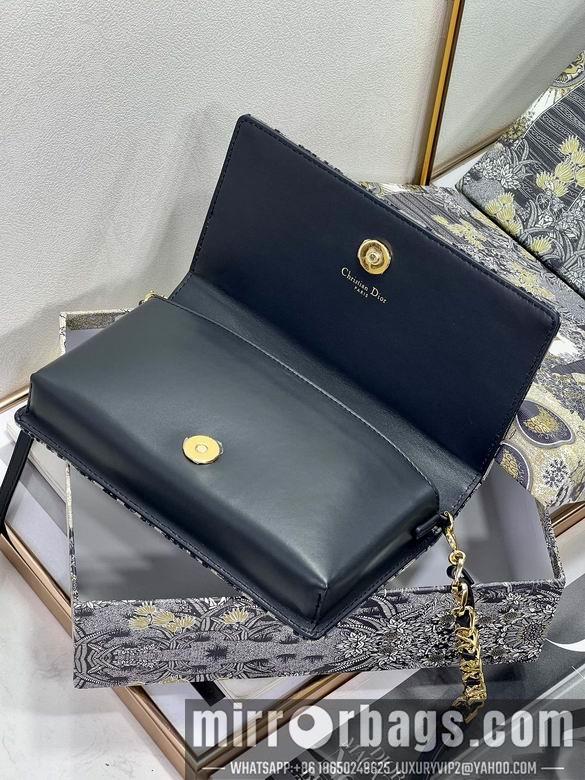 Dior Replica Bags Signature 8805-1 21X11X5cm